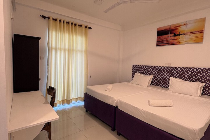 Room 12 of 52