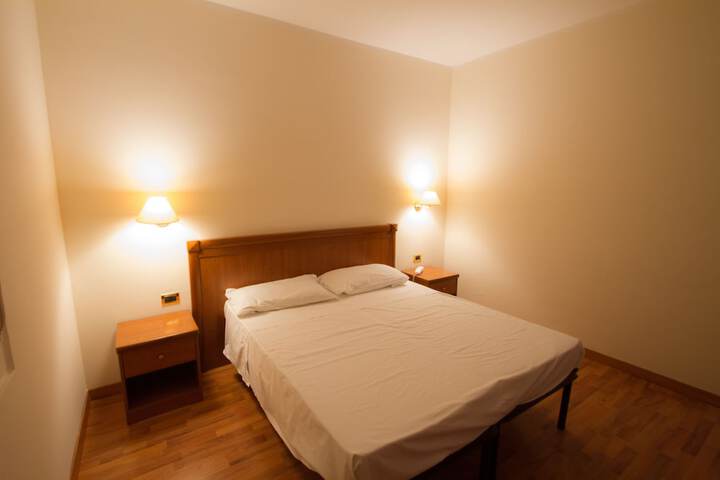Room 6 of 45