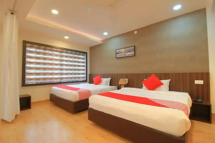 Room 5 of 15