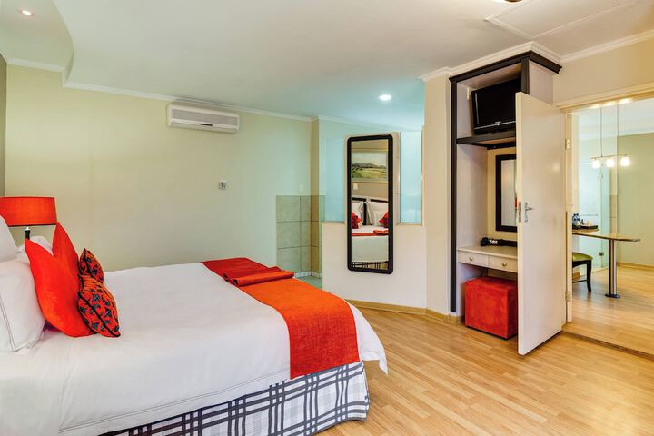 Room 10 of 39