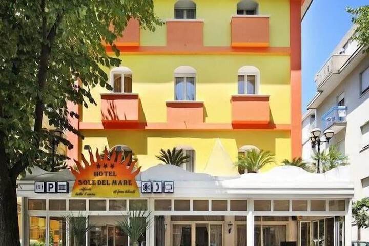 Hotel 44 of 45