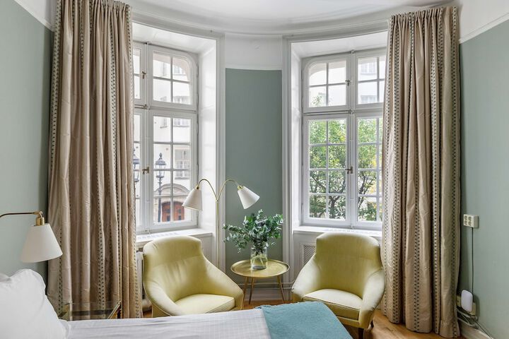 Room 32 of 75