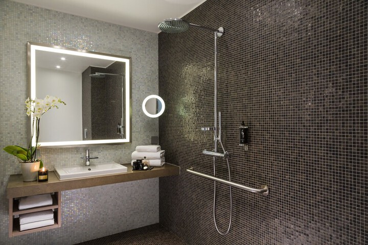 Bathroom Interior Photo