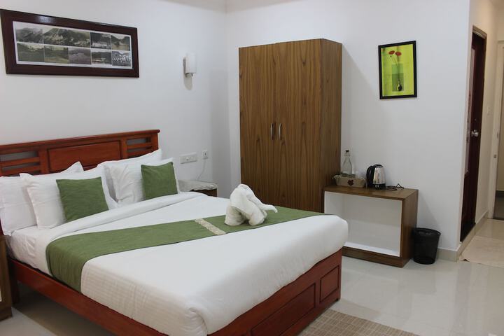 Room 13 of 64