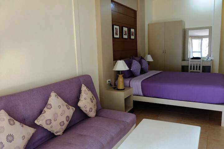 Room 16 of 182