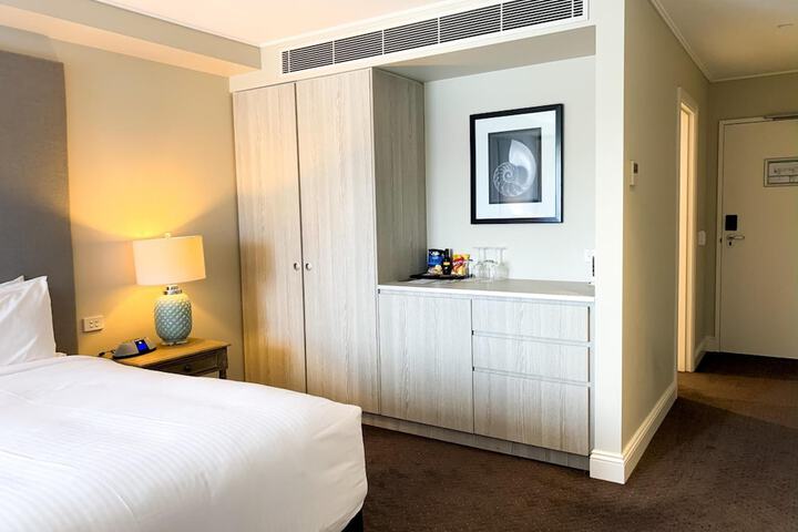 Room 9 of 29