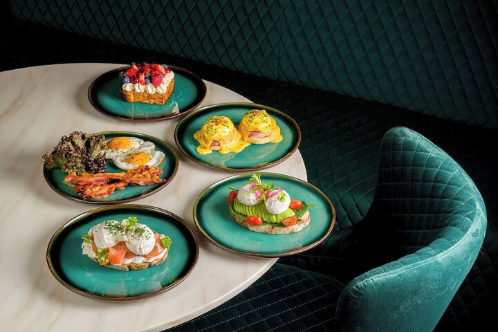 Breakfast/Coffee Service 20 of 22