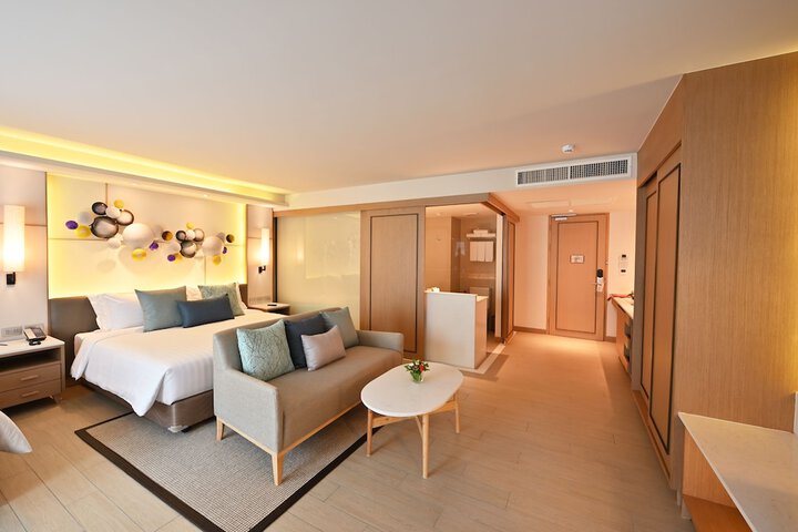 Room 48 of 165