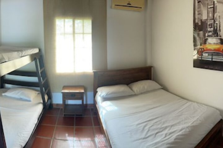 Room 2 of 37
