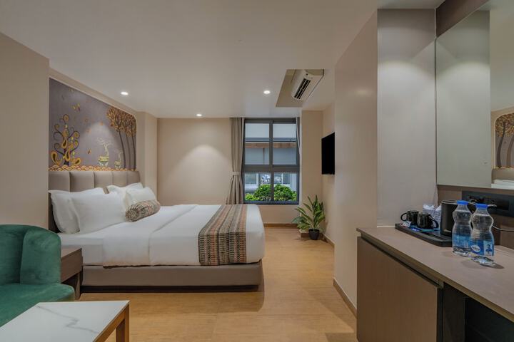 Room 15 of 35