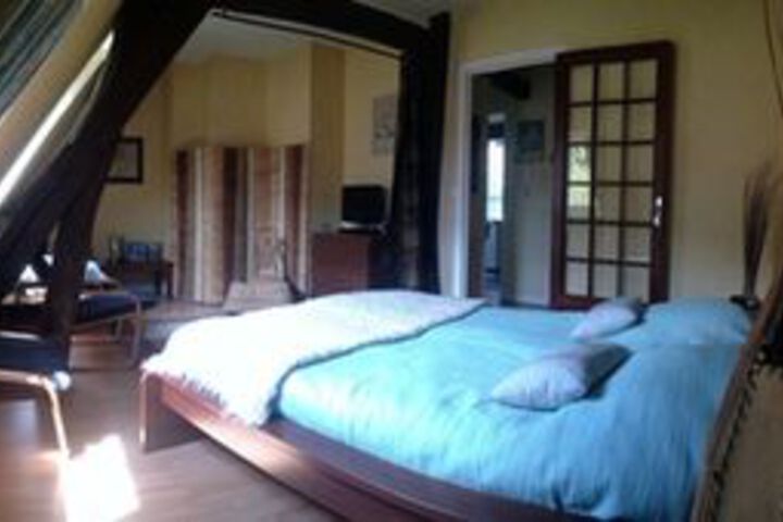 Room 17 of 85
