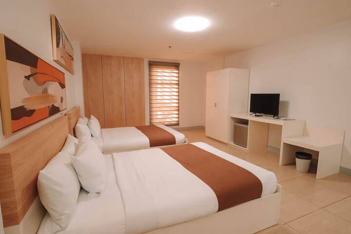 Room 6 of 27