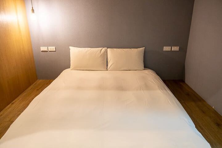 Room 15 of 29