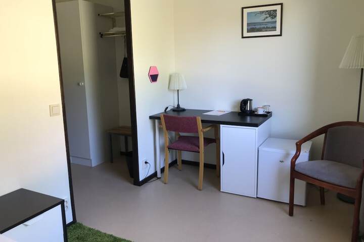 Room 5 of 84