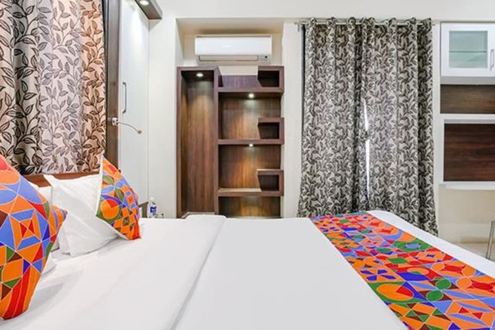 Room 27 of 42