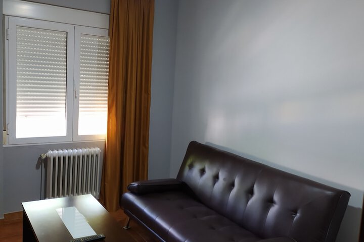 Room 38 of 49