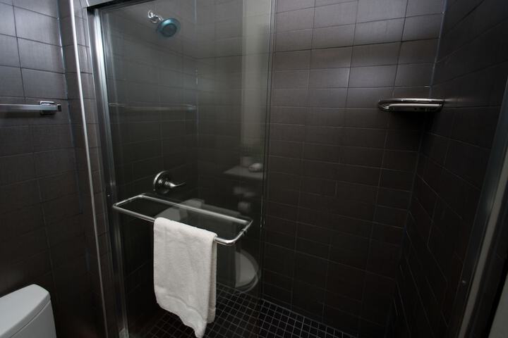 Room 14 of 25