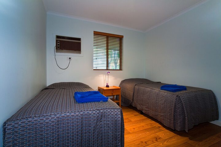 Room 3 of 83