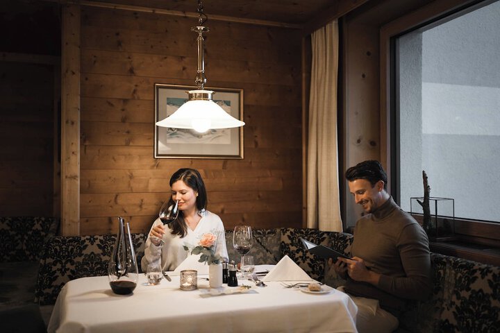 Dining 63 of 90