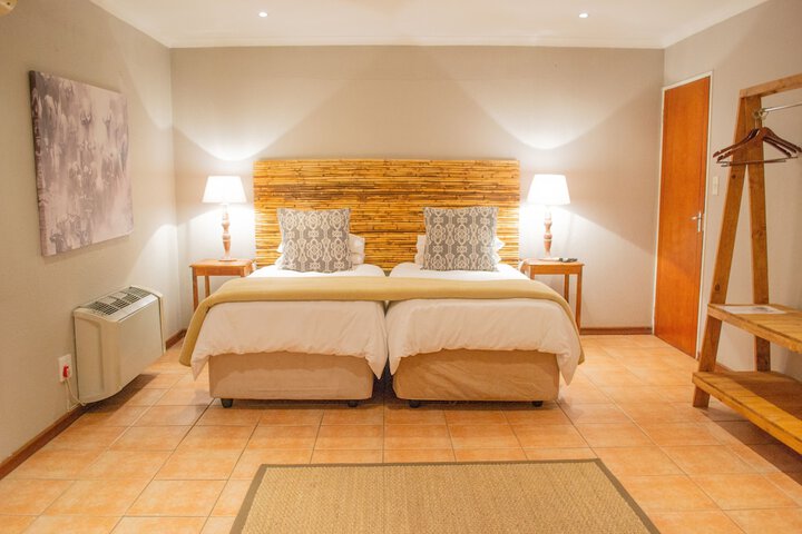 Room 17 of 46