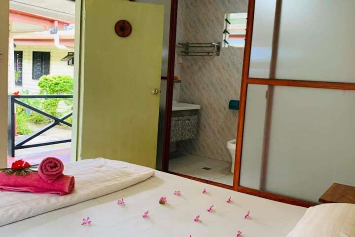 Room 6 of 30
