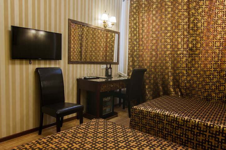 Room 54 of 151
