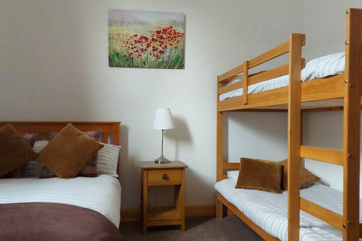 Room 5 of 19