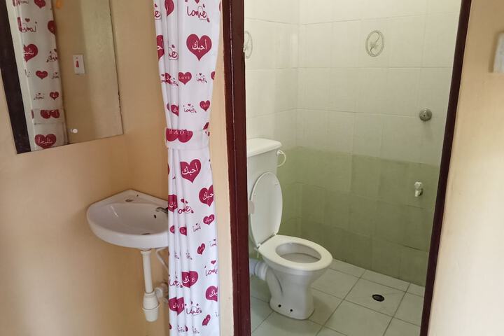 Room 11 of 27