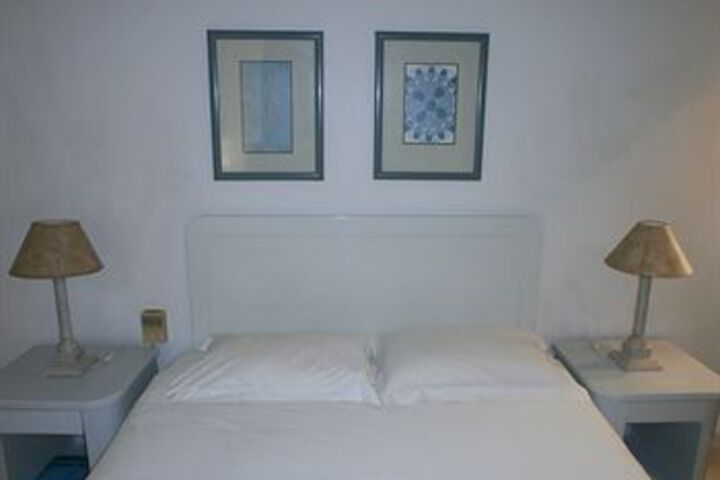 Room 33 of 101