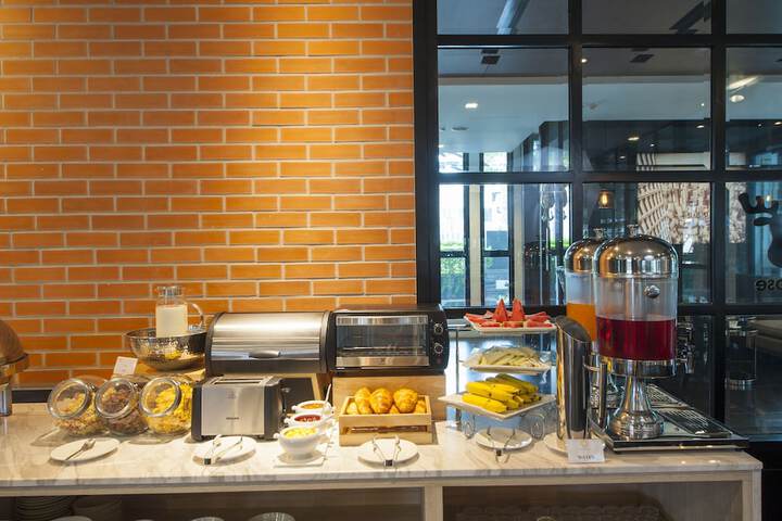 Breakfast/Coffee Service 54 of 98