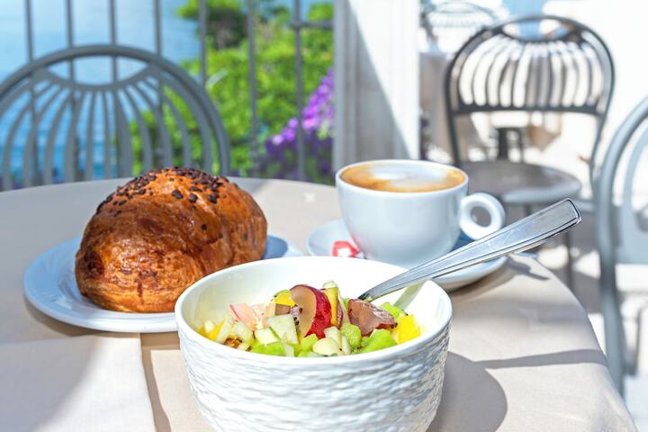 Breakfast/Coffee Service 30 of 57