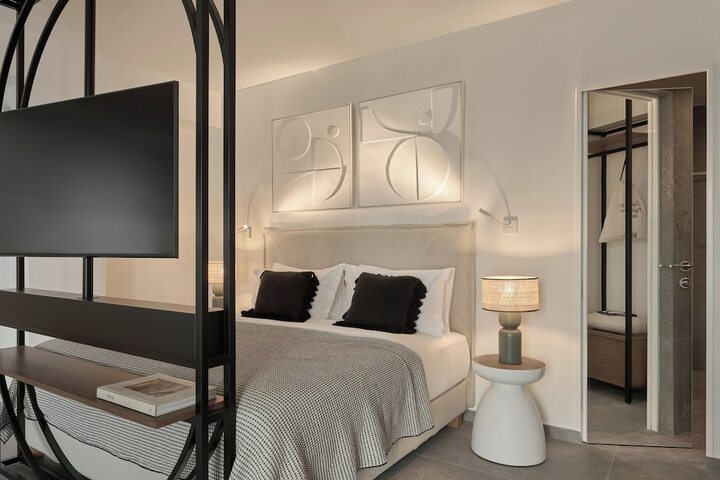 Room 11 of 72