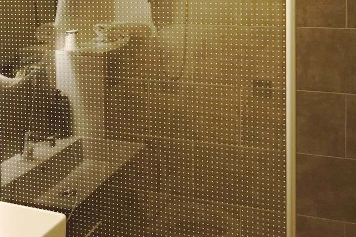 Room 6 of 43