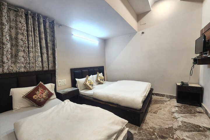 Room 27 of 58