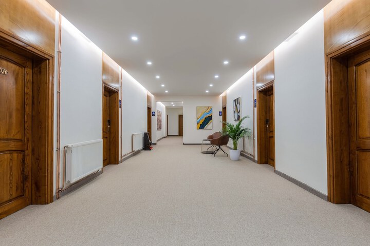 Ballroom/Hall 48 of 85
