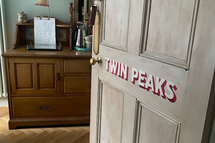 Room 15 of 64