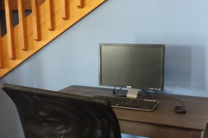 Business Center 36 of 38