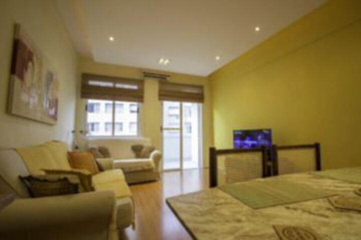 Room 10 of 13