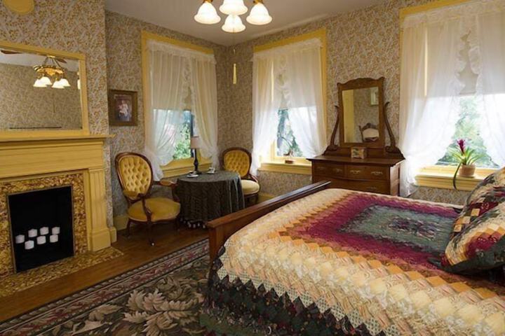 Room 5 of 39