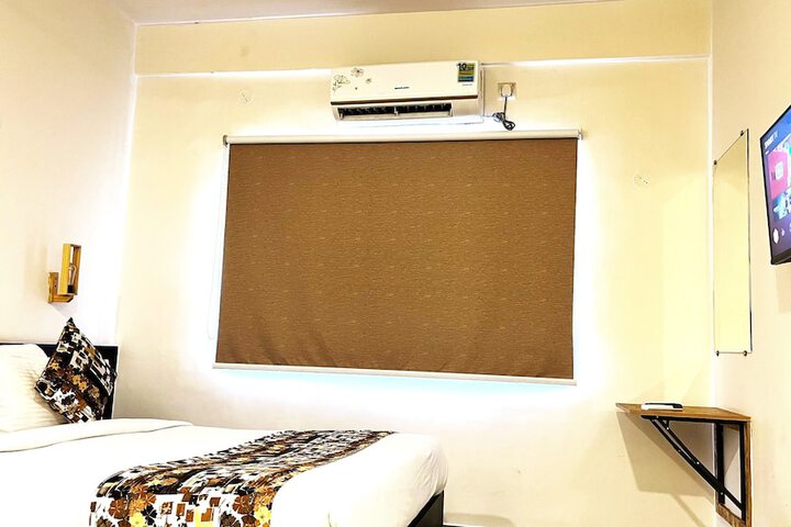 Room 34 of 66