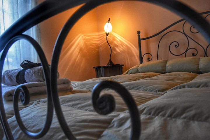 Room 25 of 65