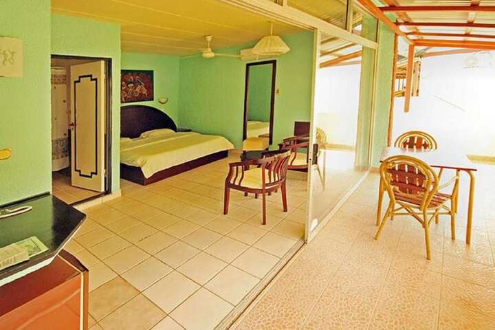 Room 10 of 55