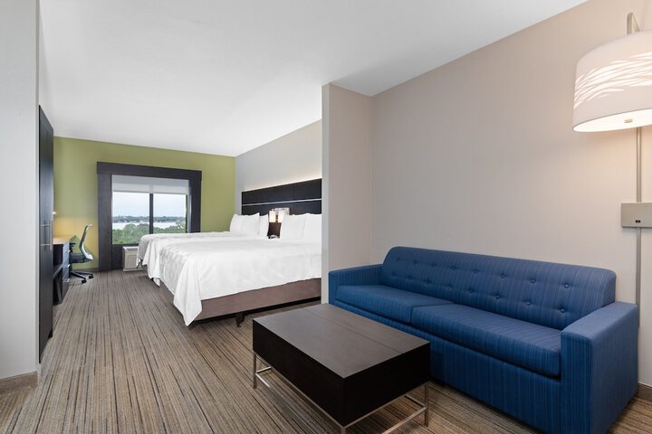 Room 16 of 59