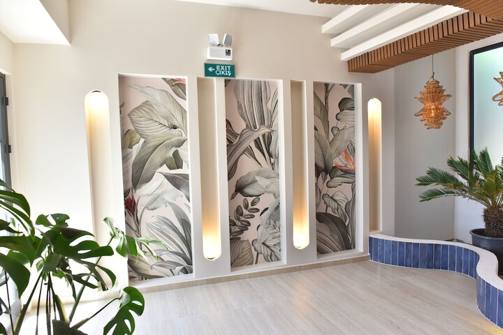 Hotel Interior 4 of 54