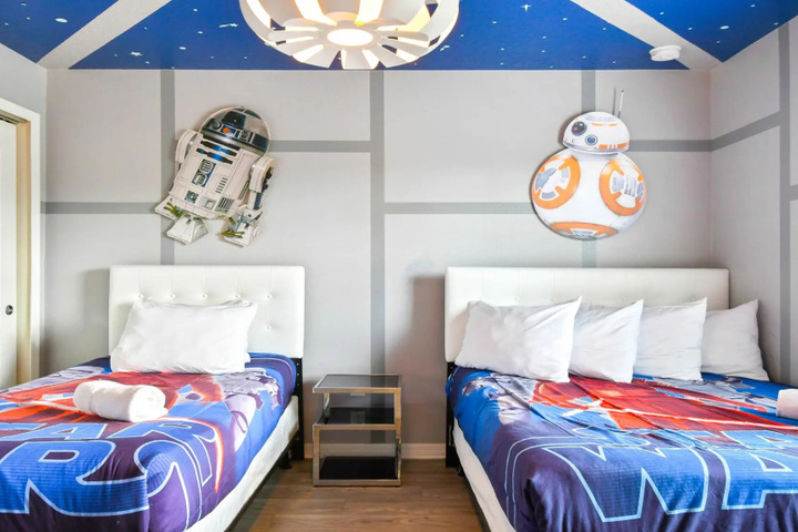 Room 7 of 31