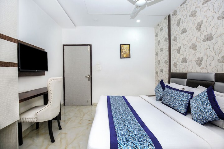 Room 9 of 45