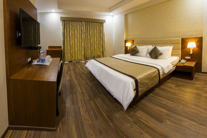 Room 8 of 20