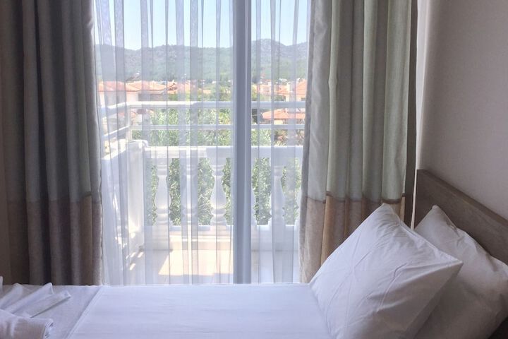 Room 48 of 93