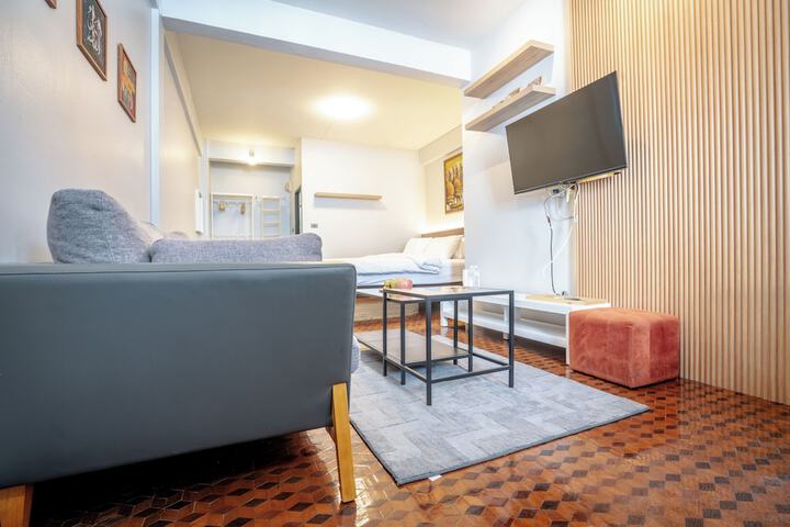 Room 12 of 25