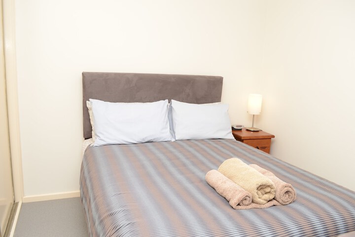 Room 4 of 52